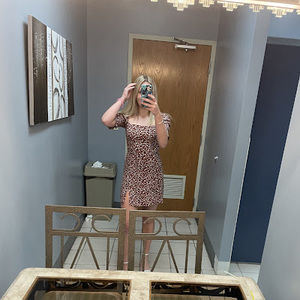 Meet your Posher, Noelle